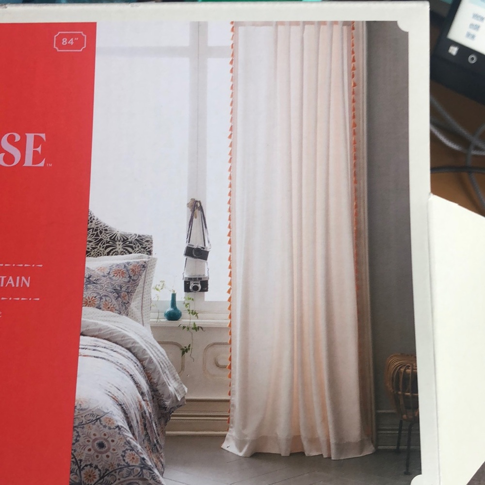 Curtain panel